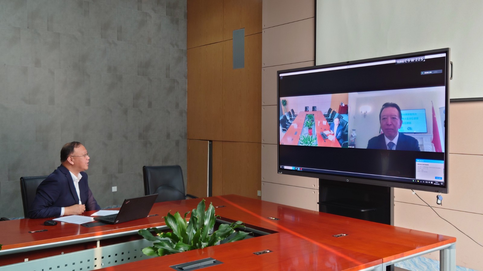 cb4795aeb547f3ebd9245f164ff6d33.jpg cb4795aeb547f3ebd9245f164ff6d33.jpg